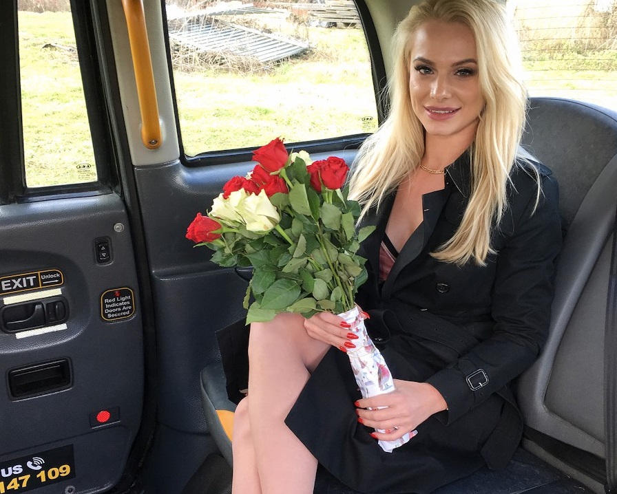 Elizabeth Romanova Engaged Girl Had Sex With A Taxi Driver