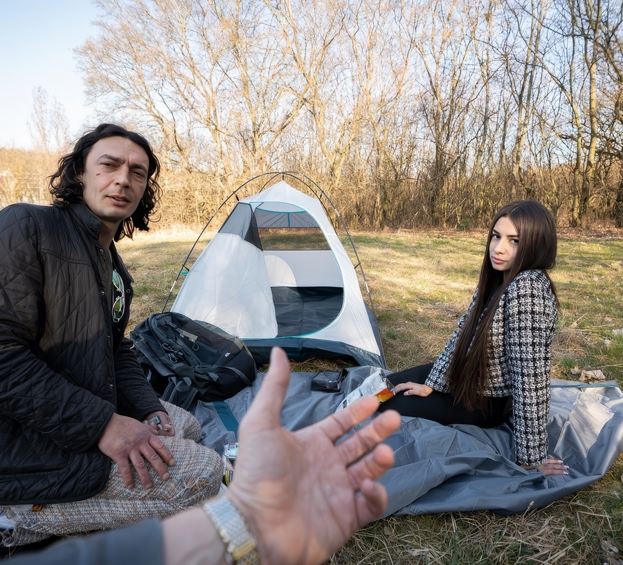 Vanessa Alessia A Young Brunette Cheated On Her Hippie Boyfriend For Money