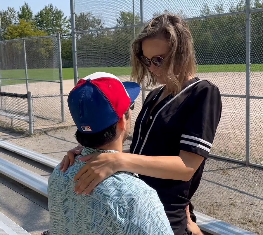 Serenity Cox Cuckold Sex Adventure Behind The Baseball Diamonds