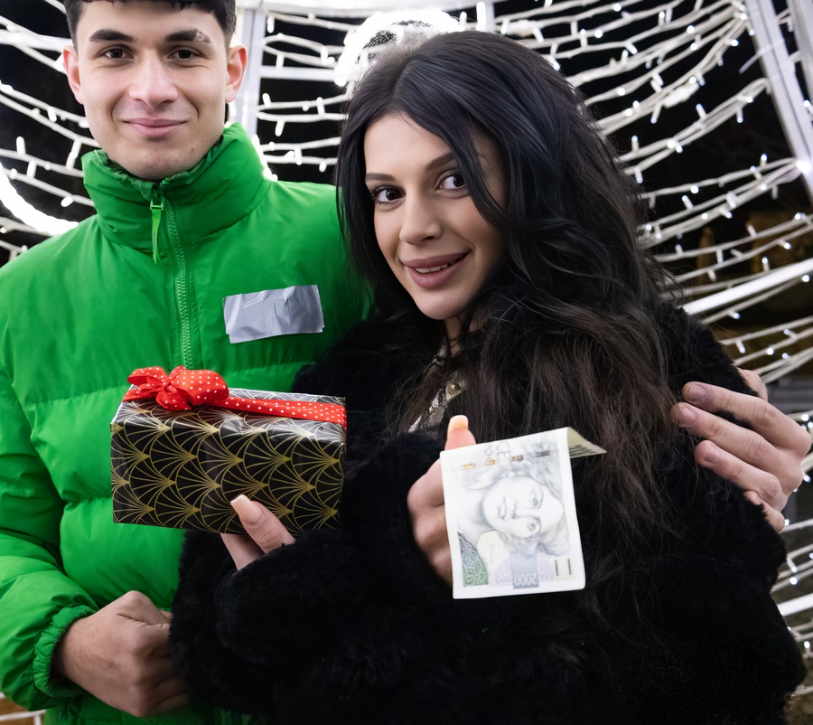 Asandra Dewy Young Wife Cheat For Small Present And Money