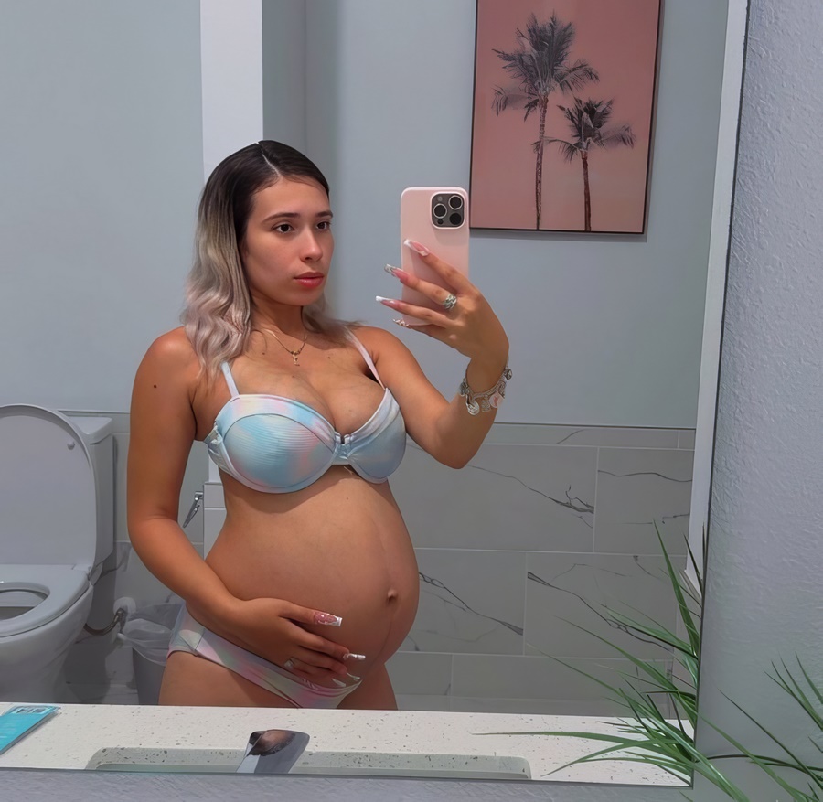 Diosaera Home Sex Tape With Young Pregnant Girl