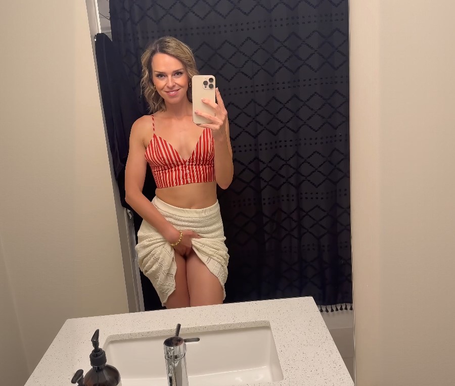 Serenity Cox Wife Left for a Late Night Date with No Underwear